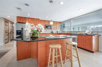5470 25th Place SW, Naples, FL 34116
