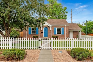 1691 Roslyn St, Denver, CO 80220