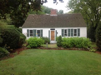 141 Rush Rd, Henniker, NH 03242