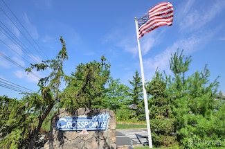 14 Lear Ct, East Brunswick, NJ 08816