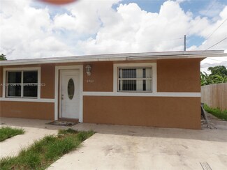 6961 SW 19th Manor, Pompano Beach, FL 33068