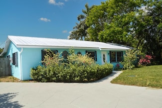 6432 SE Clairmont Place, Hobe Sound, FL 33455