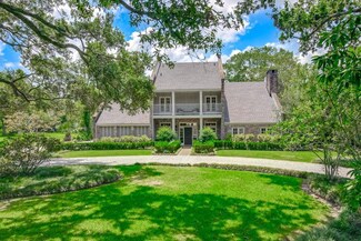 199 Sauve Rd, New Orleans, LA 70123