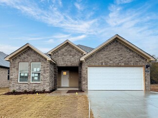 319 Cain Trail, Maumelle, AR 72113