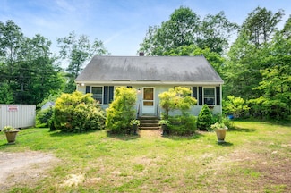 93 Bartlett Rd, Kittery, ME 03904