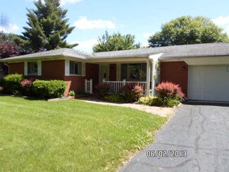7139 W Crestwood Dr, Delphi, IN 46923