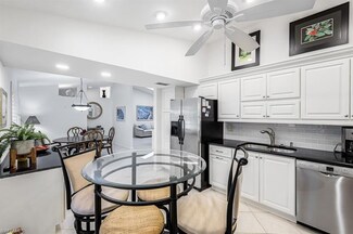 194 Albi Rd Unit 6, Naples, FL 34112