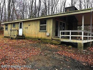 148 Winding Hill Rd, Pocono Pines, PA 18350