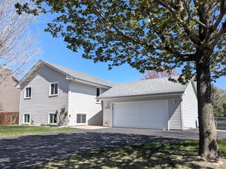 6633 Harlan Dr, Eden Prairie, MN 55346