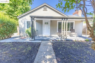 18188 6th Ave, Jamestown, CA 95327