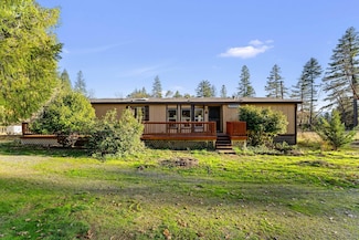 1867 Draper Valley Rd, Selma, OR 97538