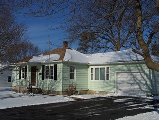 336 Oak St, Columbus, WI 53925