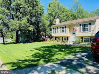2801 Reign St, Herndon, VA 20171
