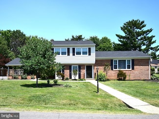 121 Gill St, Bowling Green, VA 22427