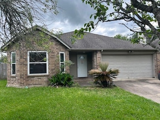 5010 Chase Stone Dr, Bacliff, TX 77518