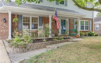 4468 Smokey Lake Dr, Virginia Beach, VA 23462