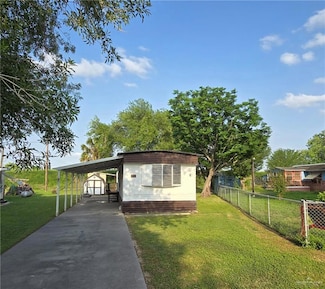 600 E Palmera Dr, La Feria, TX 78559