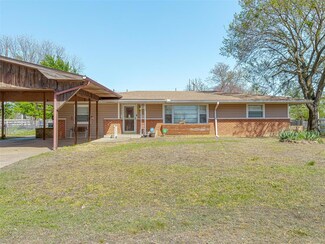 209 S 2nd Ave, Stroud, OK 74079