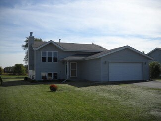 195 Harvest Moon Trail, Capron, IL 61012