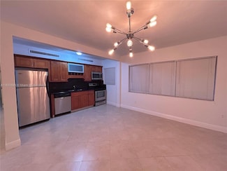 2880 Pine Tree Dr Unit 2, Miami Beach, FL 33140