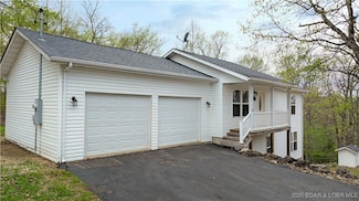 37 Warner Ln, Lake Ozark, MO 65049