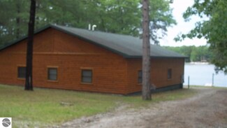 2928 Ila Dr, National City, MI 48748