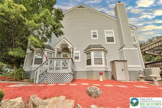 1250 Forest Rd, Whitehall, PA 18052