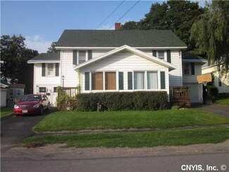 7 Prospect St, Adams, NY 13605
