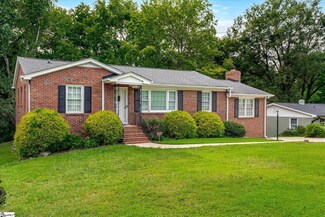 100 Thornwood Dr, Taylors, SC 29687