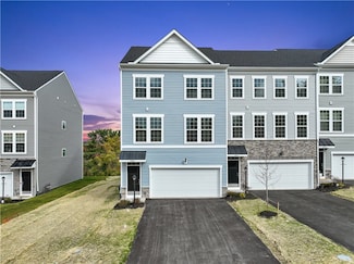 606 Dana Dr, Crafton, PA 15205