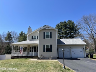 28 Herald Dr, Queensbury, NY 12804