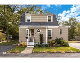 26 Clearview Ave, Gloucester, MA 01930