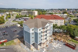 129 Sugarfoot Way, Pigeon Forge, TN 37863