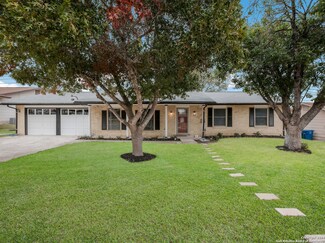 9723 Five Forks St, San Antonio, TX 78245