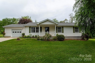 80 Beech Glen Dr, Black Mountain, NC 28711