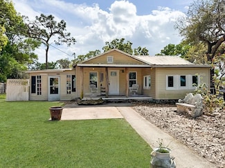 1425 Douglas Rd, Groveland, FL 34736