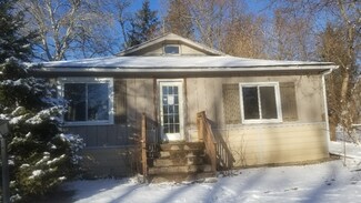 24716 W Rollins Rd, Round Lake, IL 60073