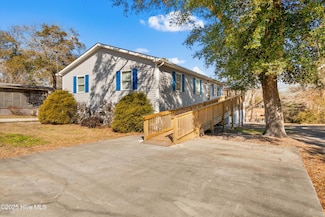 1567 Oak Ridge Dr SW, Ocean Isle Beach, NC 28469