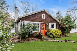 327 Iroquois Dr, Brick, NJ 08724