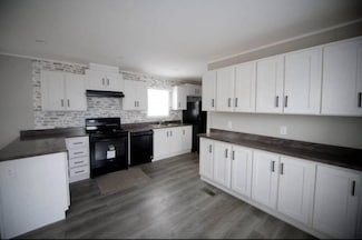 23 Sundale Trailer Ct, Washington, IN 47501