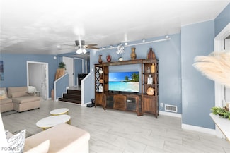 16200 Cathy Ct, Fort Myers, FL 33908