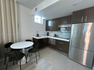 17315 Collins Ave Unit 2006, Sunny Isles Beach, FL 33160