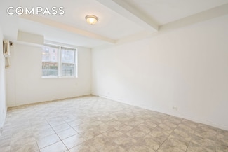 68-63 108th St Unit 1, Forest Hills, NY 11375