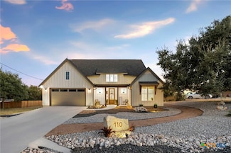 110 Clemente Zapata, Blanco, TX 78606