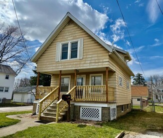 614 S Buchanan St, Fremont, OH 43420