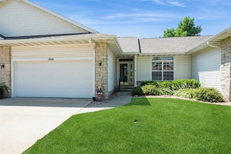 1641 Greens Way Ct NE Unit 1641, Cedar Rapids, IA 52402
