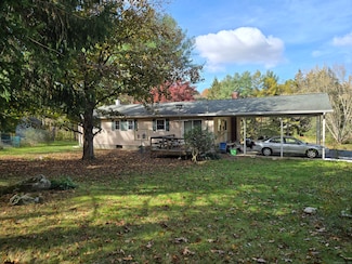 299 Pickett Rd, Plainfield, CT 06374