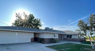 12157 S Bethel Ave, Selma, CA 93662