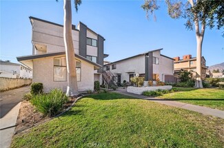 141 N Parkwood Ave Unit 10, Pasadena, CA 91107