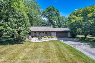 9873 Coleman Rd, Haslett, MI 48840